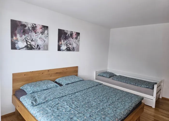 Appartement Ladina *