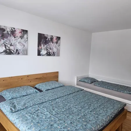 Apartamento Ladina *